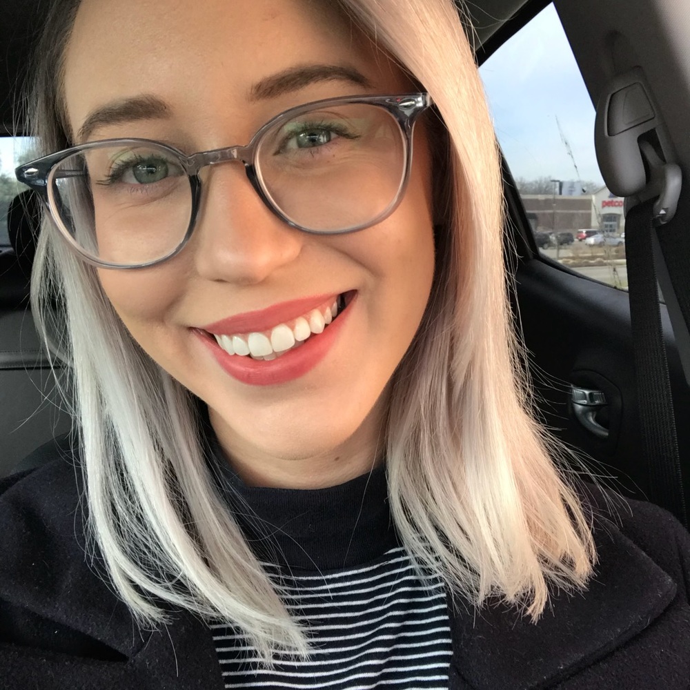 Meet your Posher, Nicole